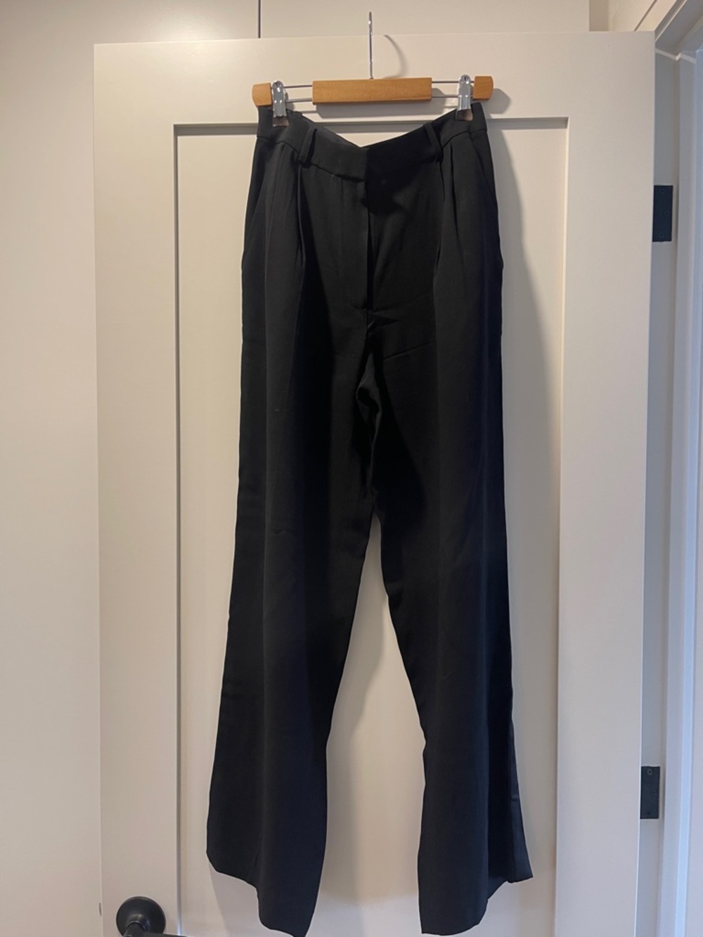Club Monaco Black Pleated Dress Pants